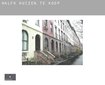 Halfa huizen te koop